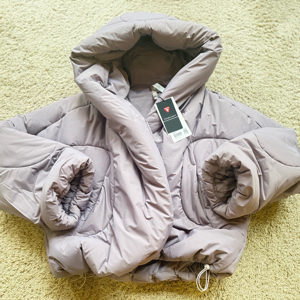 🔥 NWT $248 Lululemon Primaloft Hooded Insulated Wrap –WARM.RARE.CHIC Sz 12